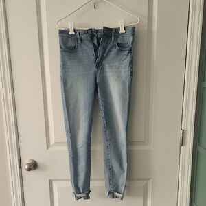 American Eagle Outfitters Light Blue Skinny Jeans